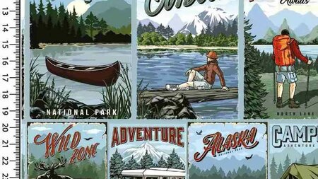 Alpenfleece stof met wildcamp thema in donker mint groen kopen 