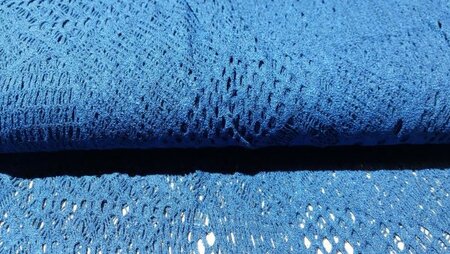 donkerblauwe gehaakte stof voor kleding