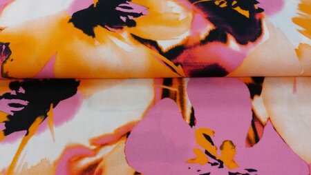 geweven viscose stof bloemenprint roze oranje