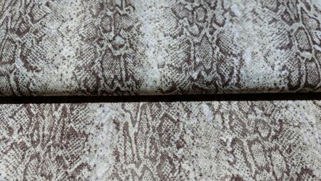 beige groene chiffon stof met slangenhuid print	
