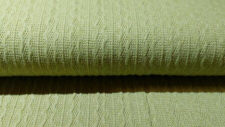 Gebreide jersey met limoen kleur en kabelpatroon