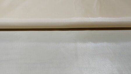 Lichtgele voeringsstof detail