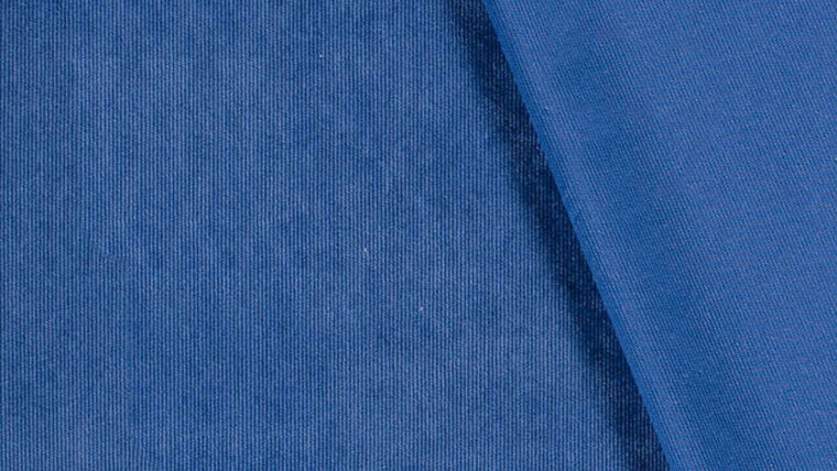 Naaien met de mooiste Uni ribstof of effen corduroy in kobalt blauw