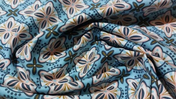 Prachtige kwaliteit Blauw roze poplin katoen met mandala&#039;s bestellen