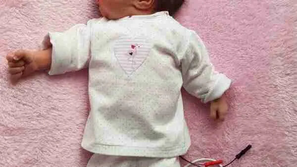 naaipatroon luiertrui prematuur baby