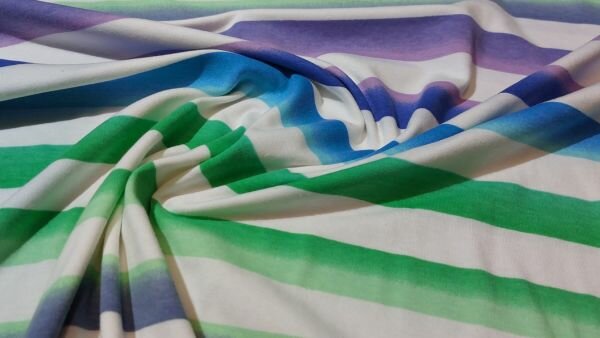 Voordelig Gestreepte tricot stof (wit, paars, groen en blauw) kopen en mooie mode naaien