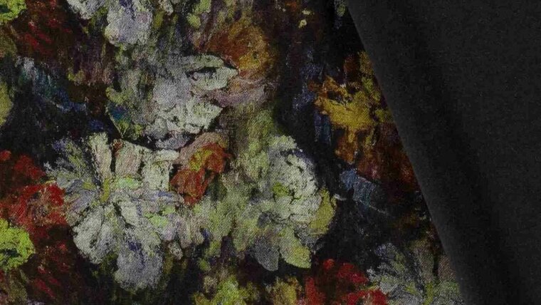 Bestel nu Zwarte Polyester Viscose Stof Met Aquarel Bloemen
