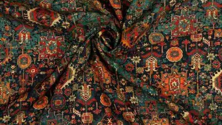 Terra viscose stof met indian figuren kopen 