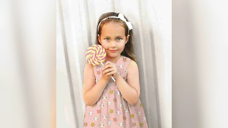 Kinderkleding naaien met Roze katoenen stof met uiltjes, glitters en hartjes