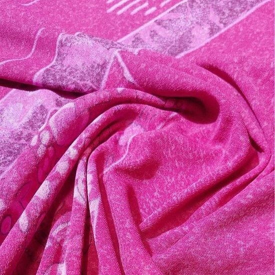 Roze stof met groot design - doorschijnend