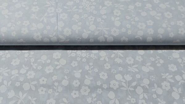 lichtblauw-grijze getufte voile katoen met bloemen