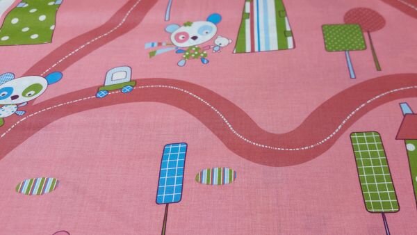 Roze katoenen stof met Panda Paradise print