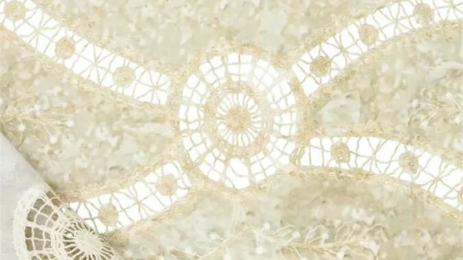 Tiela embroidery stof cream detail broderie