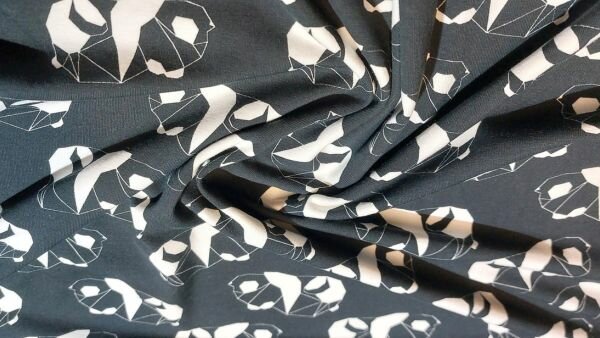 Kinderkleding naaien met Stretch tricot stof met geometrische afbeeldingen van panda's