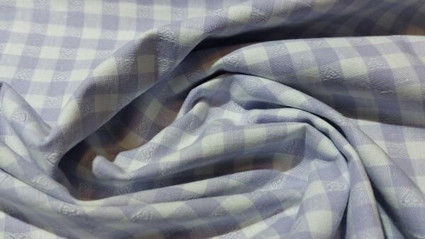 Prachtige Geruit embroderie katoen met hartjes in lila en wit