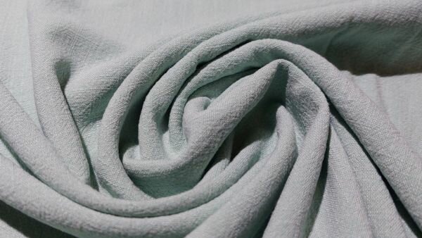 Lichtgewicht mint groene viscose linnen voor naaiprojecten