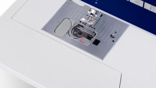 Pfaff Ambition 610 naaimachine met IDT-systeem voor idt dubbeltransport