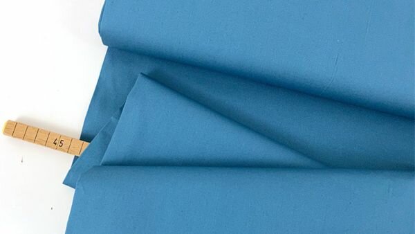 Adriatic Blue poplin klaar voor naaiproject