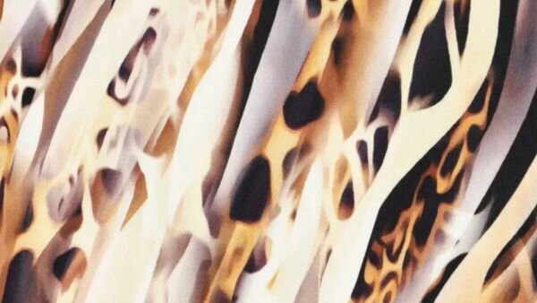 "Viscose satijn stretch stof detail textuur lynx print close-up"