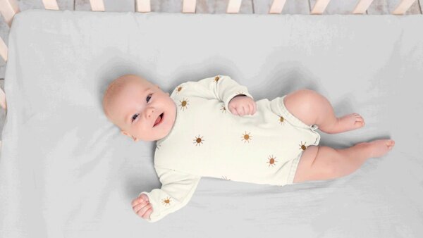 Zachte babytricot gebroken wit geschikt voor babystofjes en kinderkleding