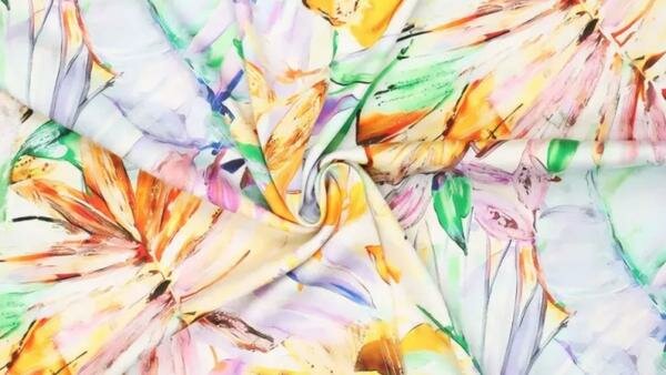 Roze viscose satijn
