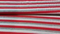 Gestreepte tricot stof (rood, licht grijs en wit) kopen